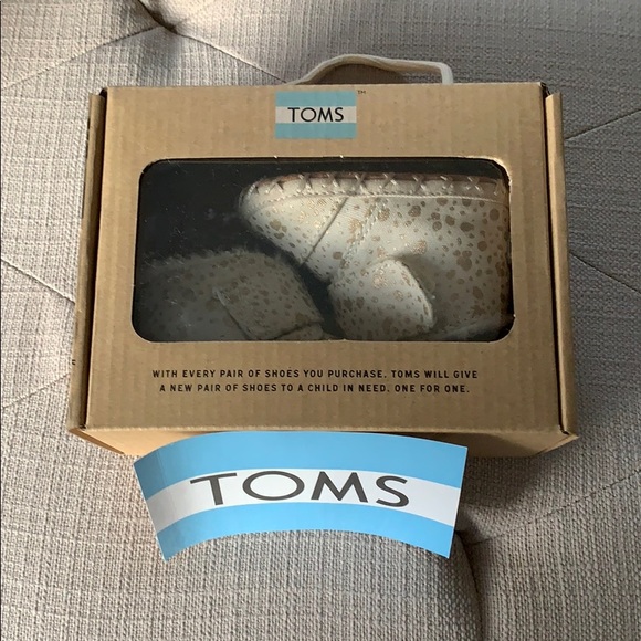 TOMS Cuna Crib Shoes - Picture 6 of 6